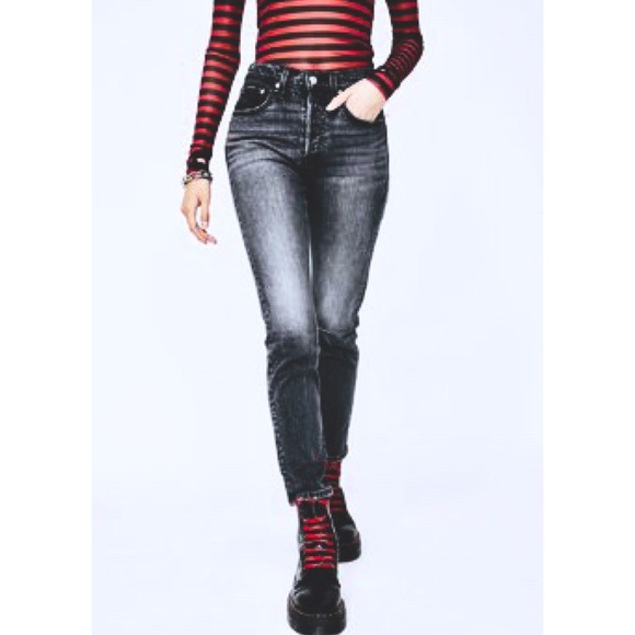 Low Rise Cropped & Frayed Hem - Picture 14 of 16